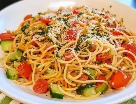 Colorful healthy spaghetti salad with fresh vegetables